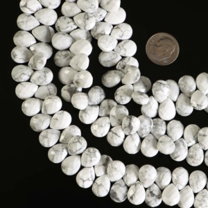 Perles de howlite naturelle facettées en forme de poire, perles de howlite blanches 8x11-9x12 MM, perles de pierres précieuses en vrac pour la fabrication de bijoux, 8 pouces - Product Image 1