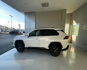 RAV4 SE ปี 2022 มือสองสภาพดี ไมล์น้อย - Product Image 5