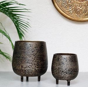 Jardinière en métal texturé noir décoration de maison et de jardin décorations de mariage cadeau de Noël - Product Image 4