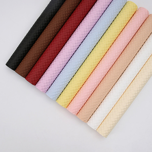 Papel de Regalo SINOWRAP, Hermoso Papel de Envolver con Relieve Sólido para Ramos de Flores del Día de San Valentín - Product Image 4