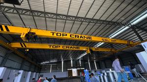 Équipement de levage aérien industriel efficace de grue de pont d'EOT de 2 tonnes résistantes pour des usines d'entrepôts et l'approvisionnement en vrac - Product Image 5