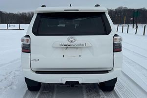 TO-YO-TA 4-RUNNER SR5 4X4 2022 IMPECABLE, LISTO PARA ENVIAR - Product Image 5