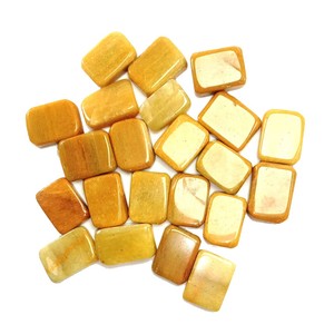 Cubo de cristal de jaspe amarillo caído al por mayor, piedra preciosa de Reiki Chakra con técnica de tallado grabado, piedra de guijarro de ágata artesanal - Product Image 4