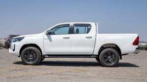 NOUVEAU TOYO TA HILUX SR5 2026 FULL-OPTION TRANSMISSION AUTOMATIQUE DOUBLE CABINE 4 PORTES MOTEUR DIESEL 2.4L TURBO PHARES LED SUV - Product Image 6