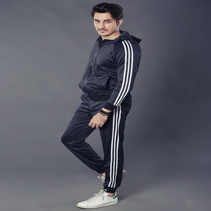 Vêtements de sport de haute qualité pour femmes, survêtement coupe-vent respirant et à séchage rapide FALCON SPORTS FS-7312, vente en gros OEM 2022, pour l'hiver - Product Image 3