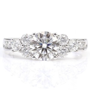 Bague de mariage en or blanc 14K pour femme diamant de fiançailles taille ronde solitaire cultivé en laboratoire pour fiançailles ou mariage - Product Image 5
