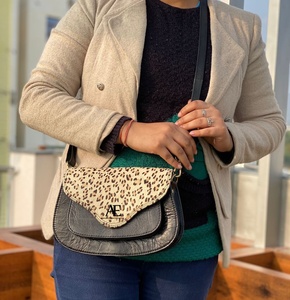 กระเป๋าสะพายพาดลำตัวหนังขนสัตว์พิมพ์ลายสัตว์สไตล์ตะวันตกกระเป๋าสะพายหนังแฟชั่นคุณภาพสูงใหม่ - Product Image 1