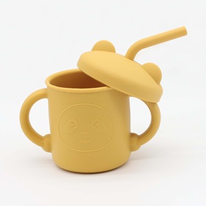 Tasse d'apprentissage en silicone résistante aux chutes et aux hautes températures pour nourrissons et jeunes enfants, avec tube d'aspiration binaural pour repas - Product Image 4