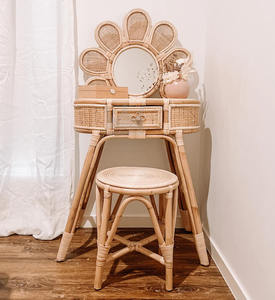 Boho Kids Little Daisy Dresser 100% Ratán natural/madera dura Forma de flor de alta calidad Dormitorio moderno Sala de estar Incluye espejo - Product Image 3