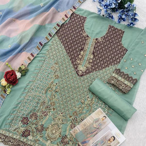 Vêtements de fête pakistanais indiens de qualité supérieure Shalwar Kameez Set Fox Georgette Heavy Dull Santoon Impression numérique Dupatta Latkans Satin brillant - Product Image 1