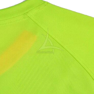 Ensemble de maillot de football classique pour hommes avec logo personnalisé, tissu doux, respirant, léger, 100% polyester, couleurs personnalisées - Product Image 5