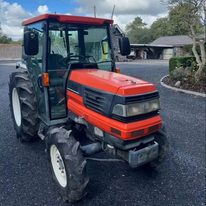 Pour tracteur agricole compact 85 CV avec boîte de vitesses et moteur - Product Image 1