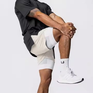Pantalones cortos de entrenamiento de poliéster transpirable de alta calidad para hombre de fábrica OEM, ropa deportiva para gimnasio con logotipo personalizado, patrón sólido para deportes de carrera - Product Image 2