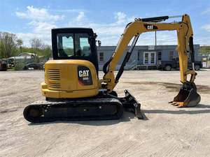 Excelente Calidad Usado CAT 304CR Mini Excavadora de orugas CE 4Ton | Equipo de excavadora de orugas Motor Maquinaria de construcción - Product Image 3