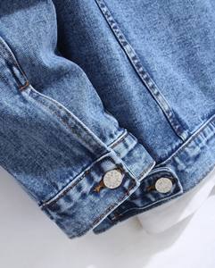 Venta al por mayor Slim Fit chaqueta de mezclilla para las mujeres por encargo Durable y Elegante ropa casual para la primavera Precio razonable - Product Image 2