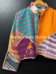 Chaqueta de Algodón Reversible Acolchada Kantha Vintage Ecológica para Mujer, Hecha a Mano, Corta, Otoño/Invierno, con Logotipo Frontal, Estilo Boho - Product Image 2
