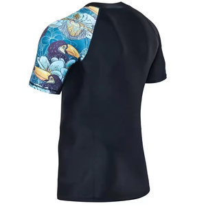 New Arrival Men Half Sleeve Breathable Eco-Friendly Compression Rash Guard Shirt Custom Printed Wholesale Rash Guard - Product Image 2