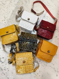 Sac à main en cuir à motif crocodile de luxe le plus vendu Sac à main Bouton Mélange parfait Fonctionnalité de mode pour un usage formel quotidien - Product Image 3