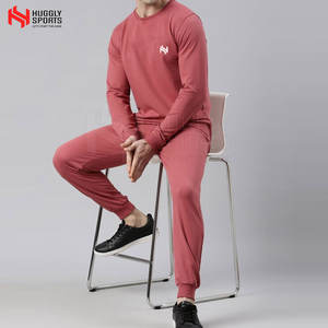 Venta al por mayor de alta calidad de los hombres 100% de algodón de la calle chándal de moda patrón sólido para el invierno - Product Image 4