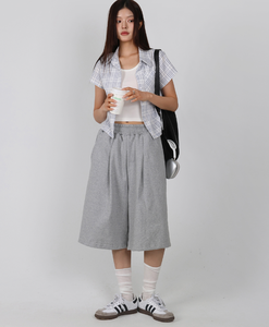 กางเกงขาสั้นเบอร์มิวดาผ้าฝ้ายหนาแบบจีบสองชั้น ยูนิเซ็กซ์ ทรงหลวม สวมใส่สบาย ไซส์ใหญ่ ผลิตในเกาหลี - Product Image 4