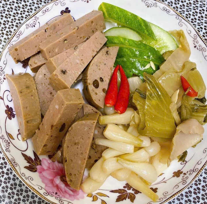 Premium Green Chili Beef Bologna Sausage Wholesale from Vietnam