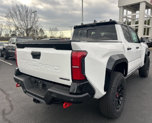 โตโยต้า ทาโคมา i-FORCE MAX Tacoma TRD Pro 4WD 4X4 ดับเบิ้ลแค็บ HV ปี 2025 รถมือสองสำหรับขับขี่ออฟโรด - Product Image 4