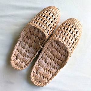Customized sizes & designs handmade slipper sandal natural water hyacinth <b>slides</b> wholesale - Product Image 2