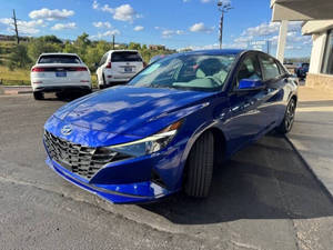 Usado 2023 H * yundai Elantra - Product Image 2