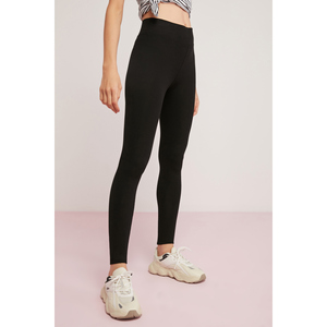 Leggings Largos de Algodón Grueso Texturizado para Mujer, Marca ETHIQUET Ember, Ajuste Ceñido y Moldeador - Product Image 2