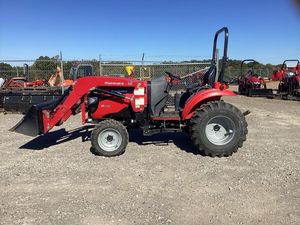Tracteur compact Mahindra 2126 HST de haute qualité avec chargeur, prix abordable, tracteur utilitaire compact pour les travaux agricoles et de jardinage, pas cher - Product Image 5