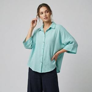 Chemisier décontracté respirant à manches 3/4 en maille unie avec col chemise 85% Lyocell Printemps/Été - Product Image 1