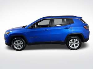 JEE COM-PASS LATITUDE SUV CROSSOVER 4WD 2024 USADO EN BUEN ESTADO - Product Image 6