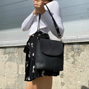 Sacs en peau de vache 2024 printemps nouveau Design de niche mode haute qualité en cuir unique épaule bandoulière sac à main femmes LCS-0013C - Product Image 1