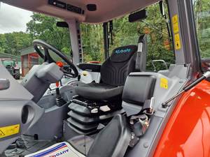 Tractor Kubota L2501 Usado y Nuevo, 2001-4000 Horas, 25HP, 4WD, Cargador con Caja de Cambios, Bomba, Rodamiento y Motor de Transmisión - Product Image 4