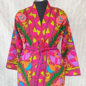 限定スザニ作品刺Embroidery着物ローブ着物ジャケットコートキルティング着物ママへのギフトブライドメイドヴィンテージ手作りローブ