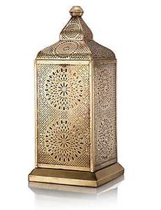 Stunning Antique <b>Brass</b> <b>Lanterns</b> with Intricate Metalwork and a Classic Design for Rustic and Vintage Spaces - Product Image 4