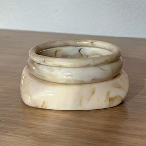 Elegantes brazaletes de moda de resina hechos a mano hechos en India hermosas pulseras de joyería - Product Image 2