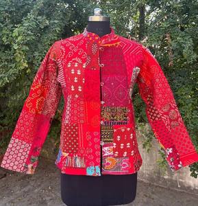 Chaqueta Kantha hecha a mano para mujer, chaqueta Kantha de retazos surtidos de algodón indio, chaqueta Kantha Reversible acolchada a mano, abrigo Hippie - Product Image 2