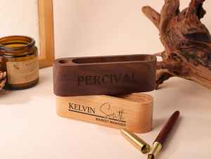 Moderno Porta Tarjetas de Visita de Madera Vintage y Duradero |   Cartera Delgada de Madera Natural para Tarjetas Bancarias |   Hecho a Mano para Uso en Oficina - Product Image 2