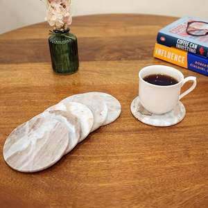 Posavasos de mármol de piedra extravagante Juego de 4 con soporte de mármol Hecho a mano Embutido de mármol Acacia Cubierta de bebida posavasos - Product Image 1