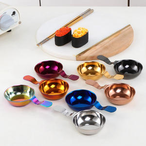 Bol en métal élégant pour la cuisine moderne, servant de la salade, des fruits, des collations, durable et facile à nettoyer - Product Image 2