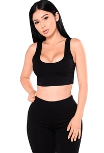 Ensemble de yoga avec short sans couture élégant respirant confortable Flexible léger tenue de sport conçue pour la salle de sport - Product Image 5