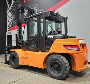 Offre exclusive aux enchères pour chariots élévateurs pneumatiques D70S-7 2021, capacité de maintien de 15 500 lb - Product Image 4