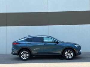 Bu-ick Env-ista Preferred 2024, Ligero y Poco Usado - Product Image 4