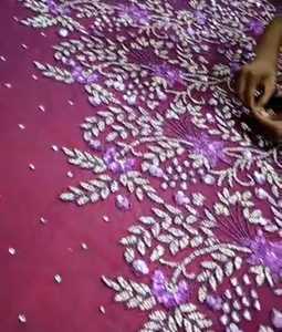 Meilleur prix 100% polyester tissu perlé de luxe avec Zircon fait à la main fournisseur indien tissé maille motif vêtements faisant bâche - Product Image 4