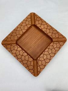 Cenicero decorativo de madera para uso en mesa hecho a mano de madera maciza con grano hermoso y acabado suave - Product Image 4