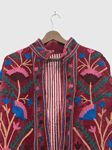 Veste en velours brodée à la main avec des motifs floraux, manches longues, col mandarin, taille plus, vêtements d'automne pour femmes - Product Image 5