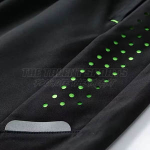 Pantalones Cortos Deportivos para Hombre para Entrenamiento y Uso Diario, Pantalones Cortos Deportivos para Hombre con Tela Transpirable para un Rendimiento Activo - Product Image 3