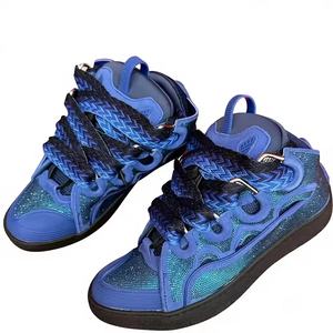 Zapatillas de Hombre de Mezclilla Genuina, Última Moda Otoño-Invierno, con Cordones, Aumento de Altura, Estilo Casual Deportivo, con Diseño de Puntos Ondulados - Product Image 1