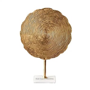 Sculpture décorative fantaisie en métal plaqué or avec base pour décorations de bureau à la maison et au bureau Sculpture abstraite - Product Image 1